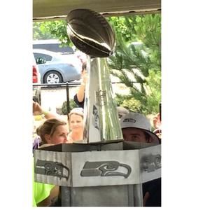 Meet your Posher, Clint